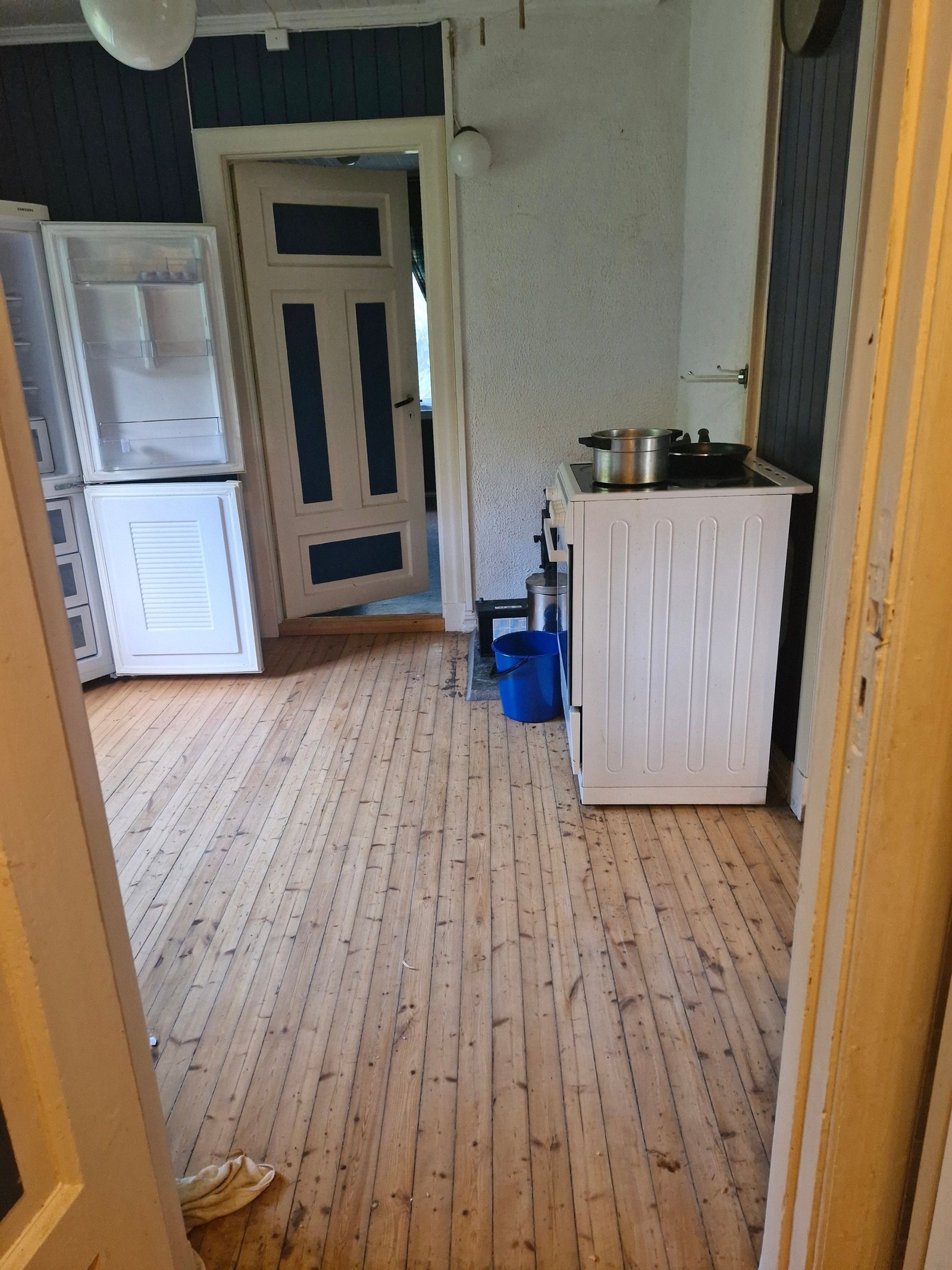 Kjøkken fra stue Galleribilde