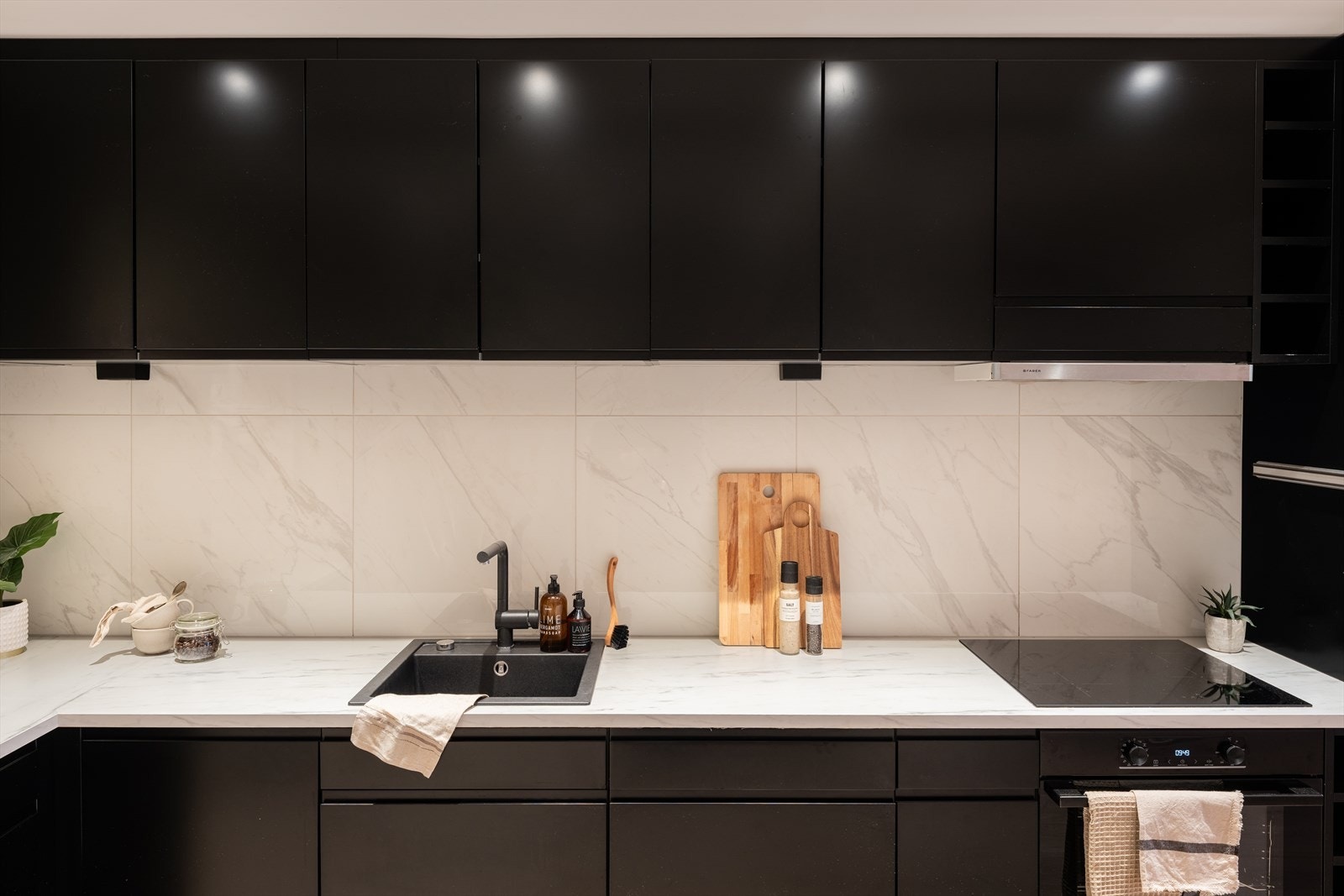 God benkeplass. Galleribilde