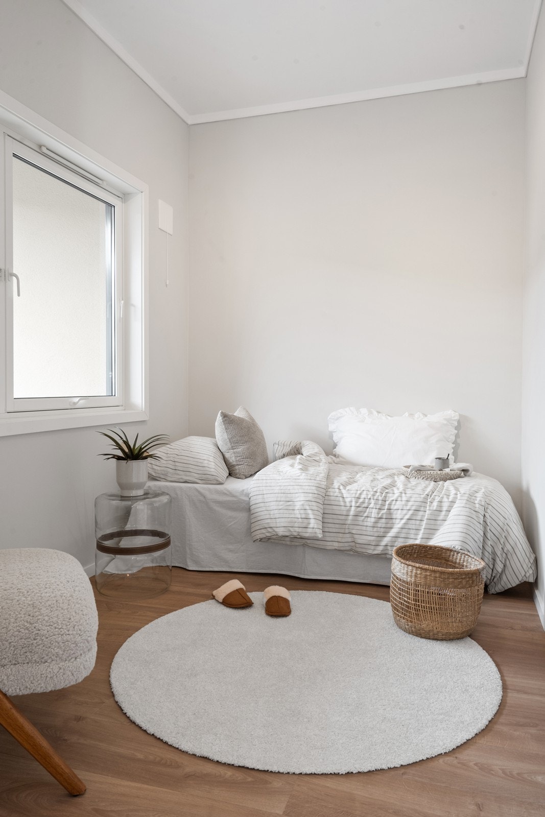 Soverom nr. 2 - ideelt som barnerom, kontor eller gjesterom. Galleribilde