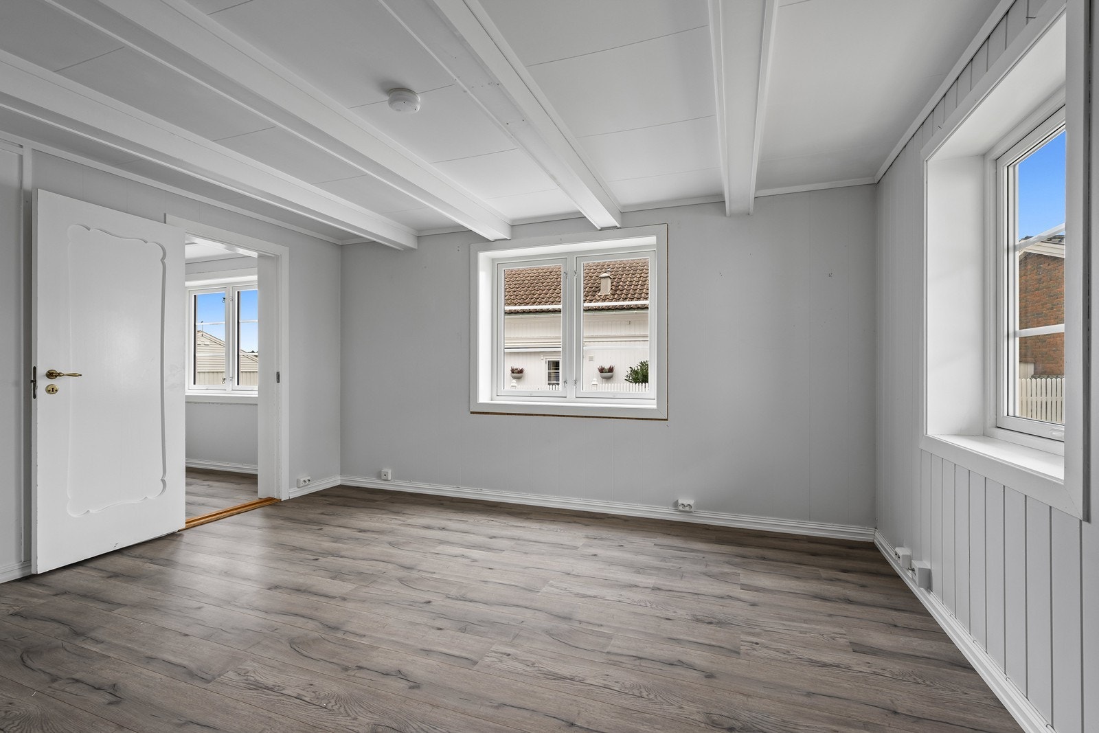 God plass til ønsket møblement Galleribilde