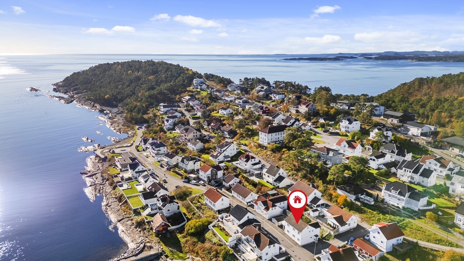 En sentralt beliggende enebolig i Langesund med generasjons-/utleiemulighet Galleribilde