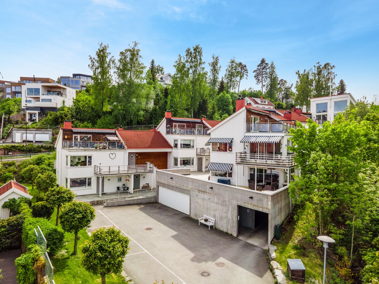 Sameiet ligger rett ved Vollen sentrum, kun 5 min å gå til hurtigbåten Galleribilde