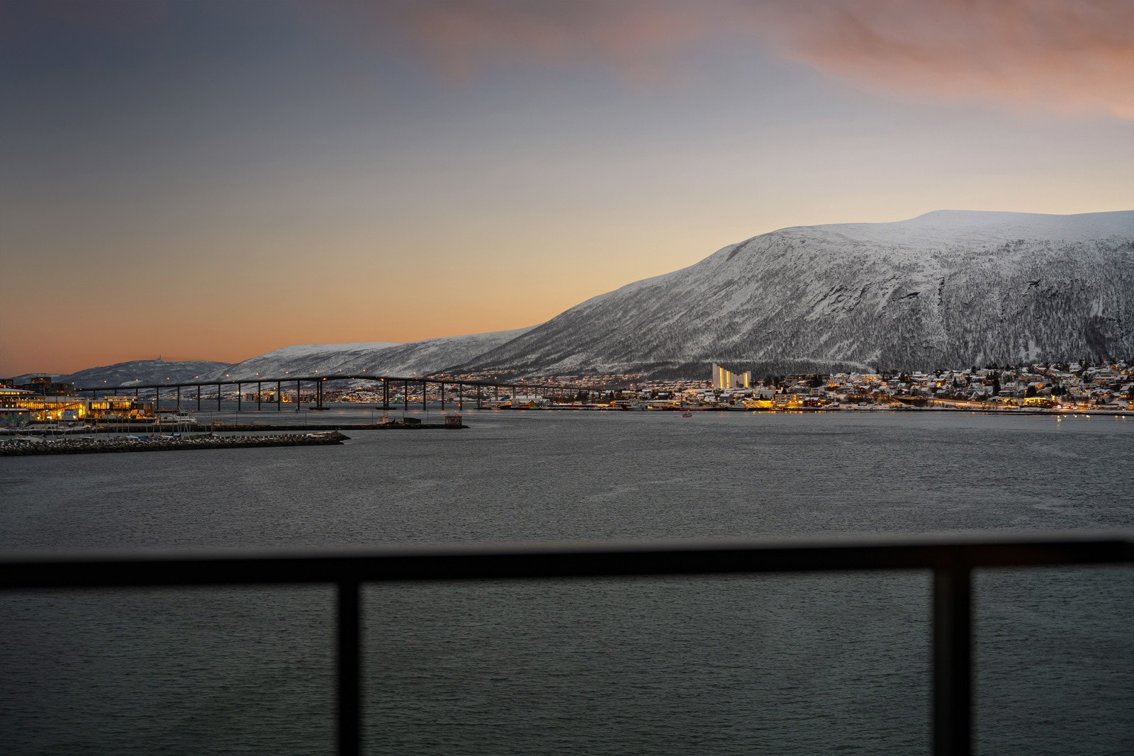 Fantastisk utsikt mot Ishavskatedralen.
