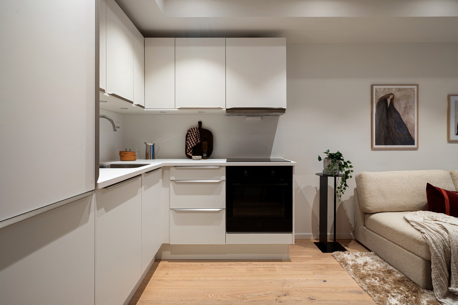 Moderne kjøkken fra kvalitetsleverandøren HTH med integrerte hvitevarer.