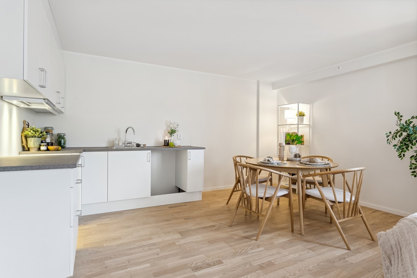 Kjøkken og spiseplass Galleribilde