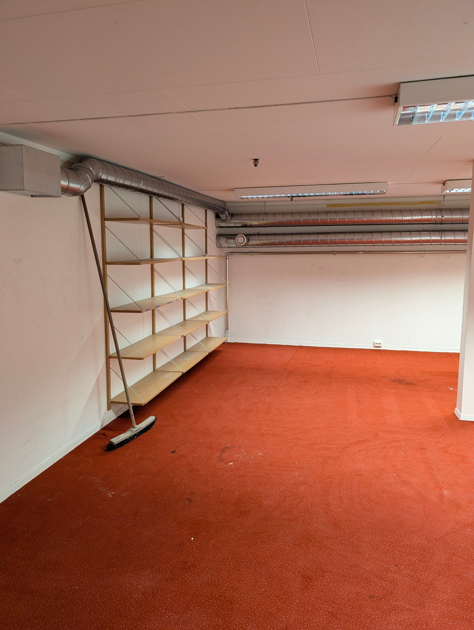 Lager, 30 kvm Galleribilde