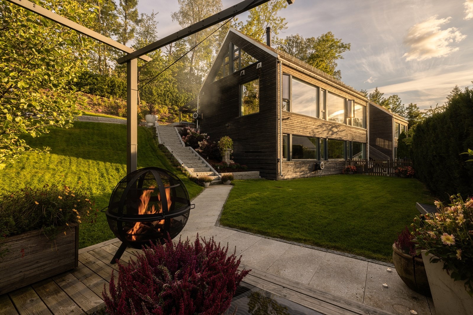 Boligen stod ferdig i 2012 og ble nominert til Byggeskikkprisen. Galleribilde