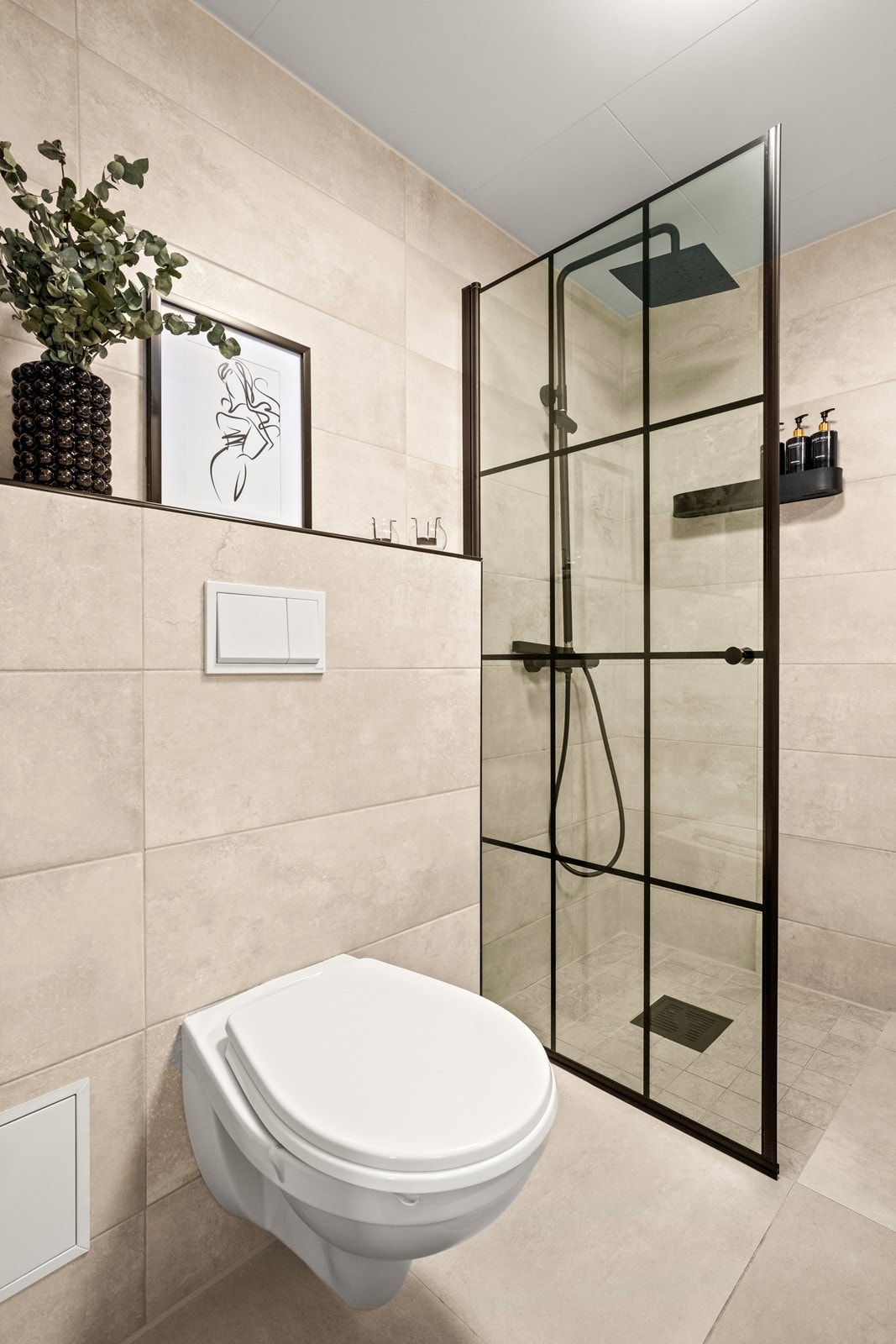 Bad modernisert i 2020 som selvbygger uten dokumentasjon/fagfolk Galleribilde