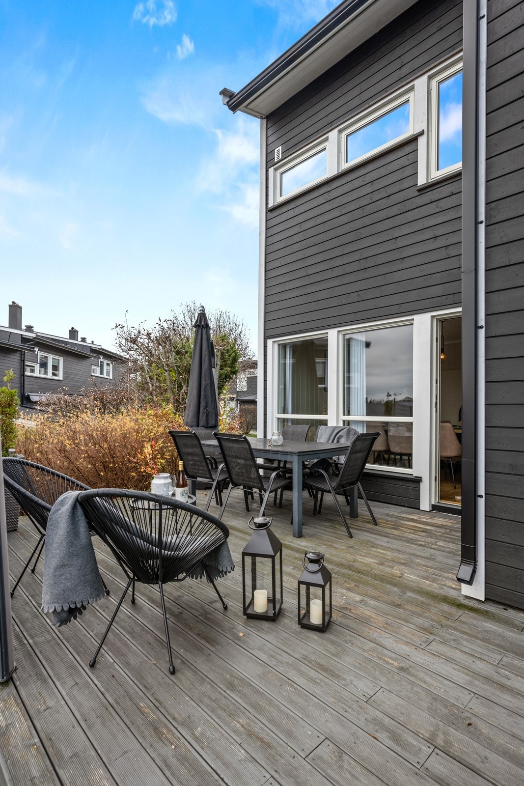 Terrasse på ca 24 kvm med gode solforhold Galleribilde