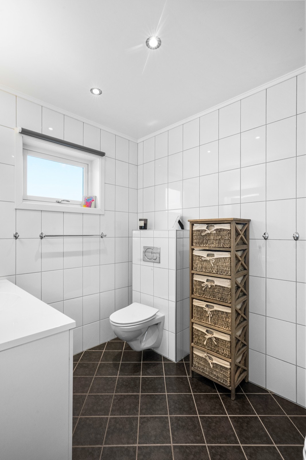 Vegghengt wc forenkler renhold Galleribilde