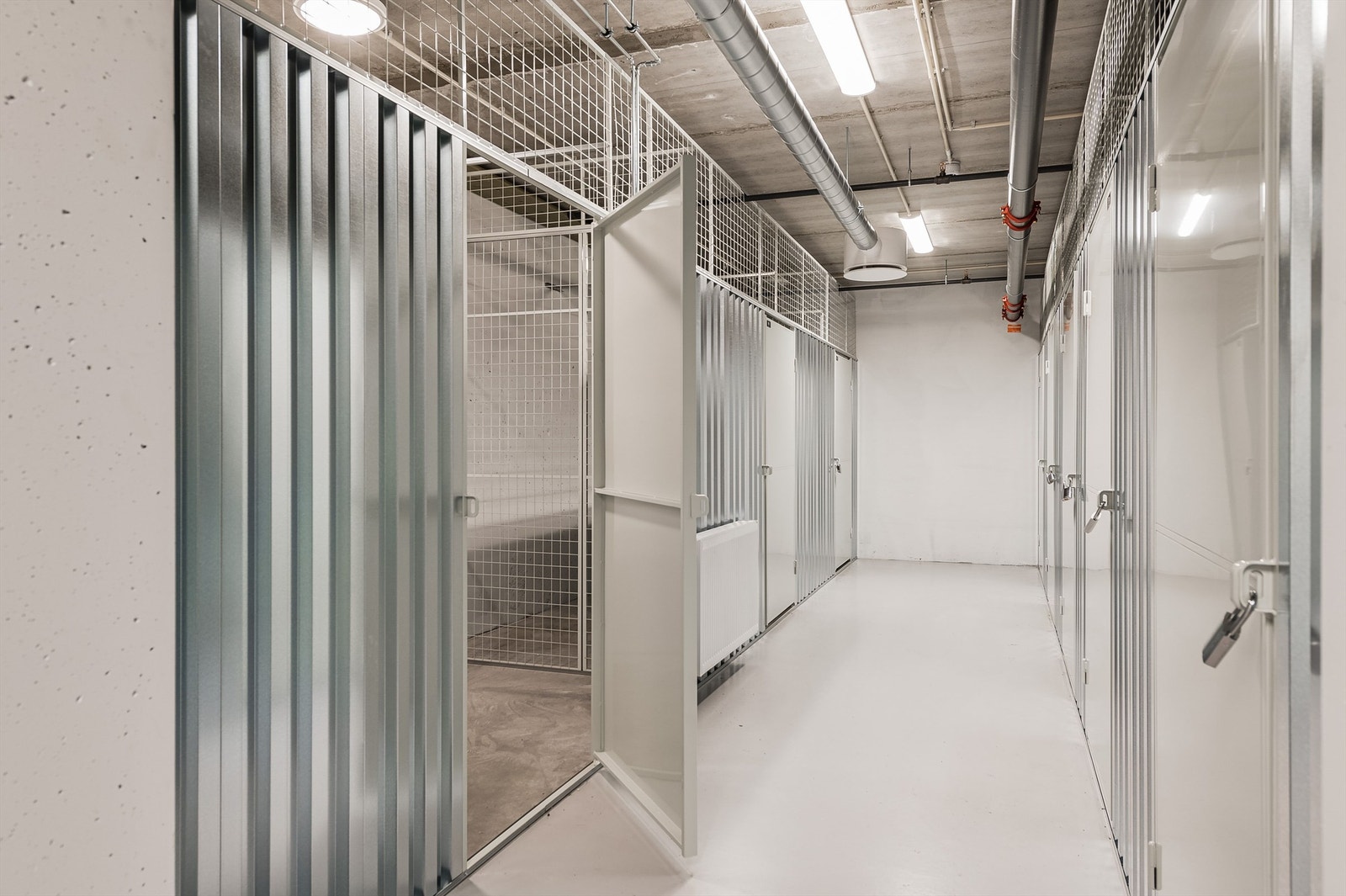 Det medfølger en god sportsbod til leilighetet Galleribilde