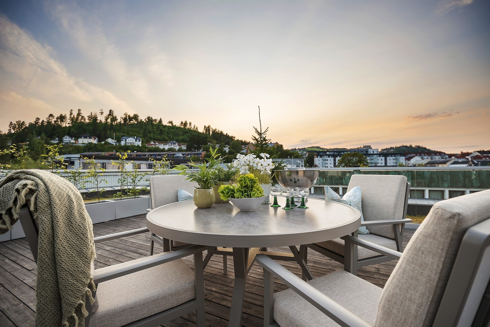 Her kan man nyte sola til den går ned! Galleribilde