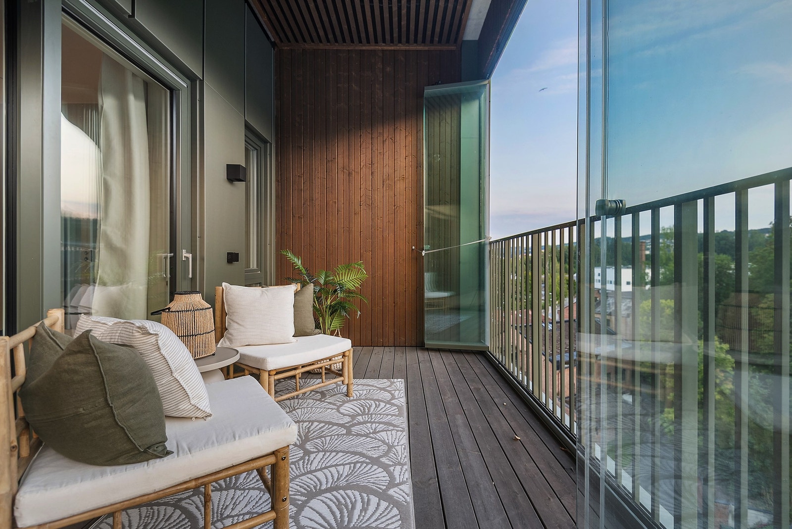 Innglassing kan åpnes på solrike sommerdager. Galleribilde