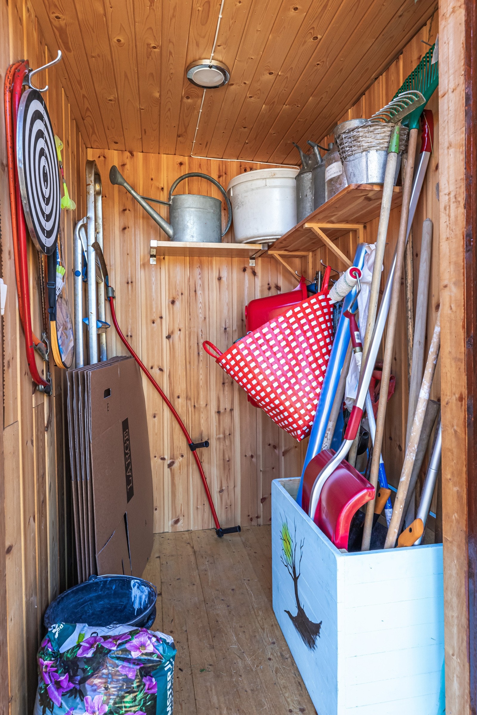 Bod med lagringsplass Galleribilde