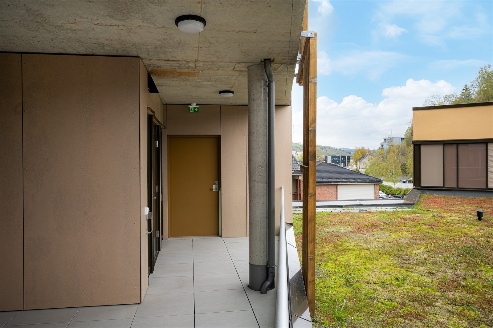 Inngangsparti/svalgang Galleribilde