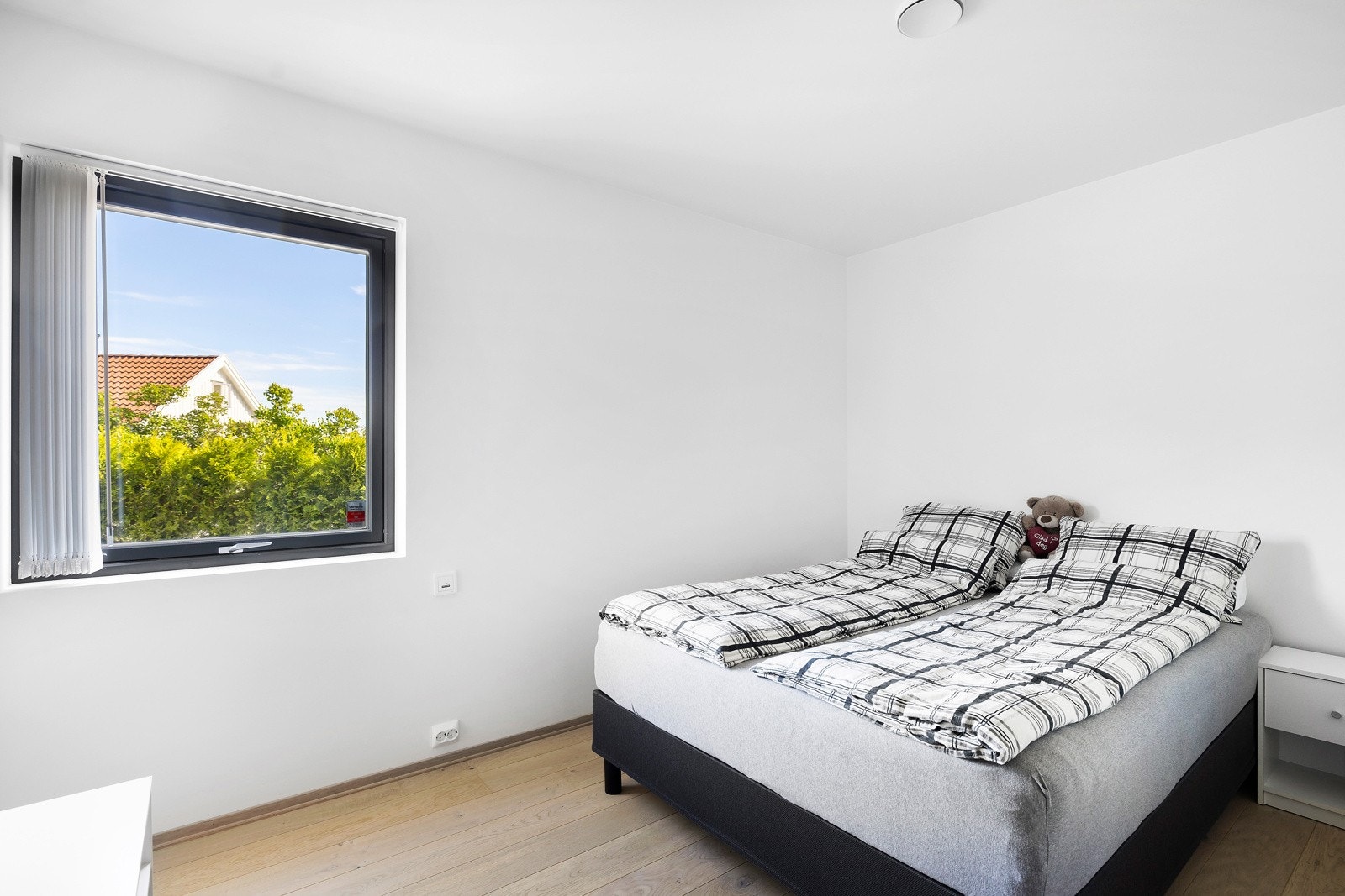 Det er 3 soverom i denne etasjen ..... Galleribilde