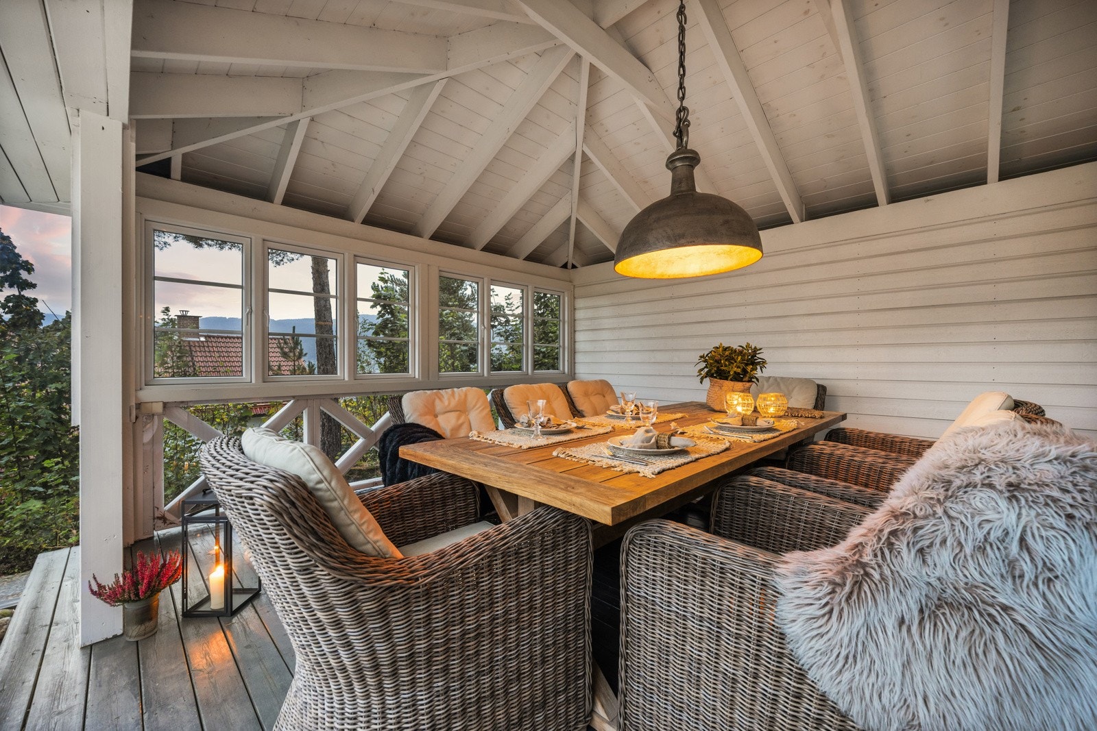 Et perfekt sted for sommermåltider og grillkvelder med gode venner. Galleribilde