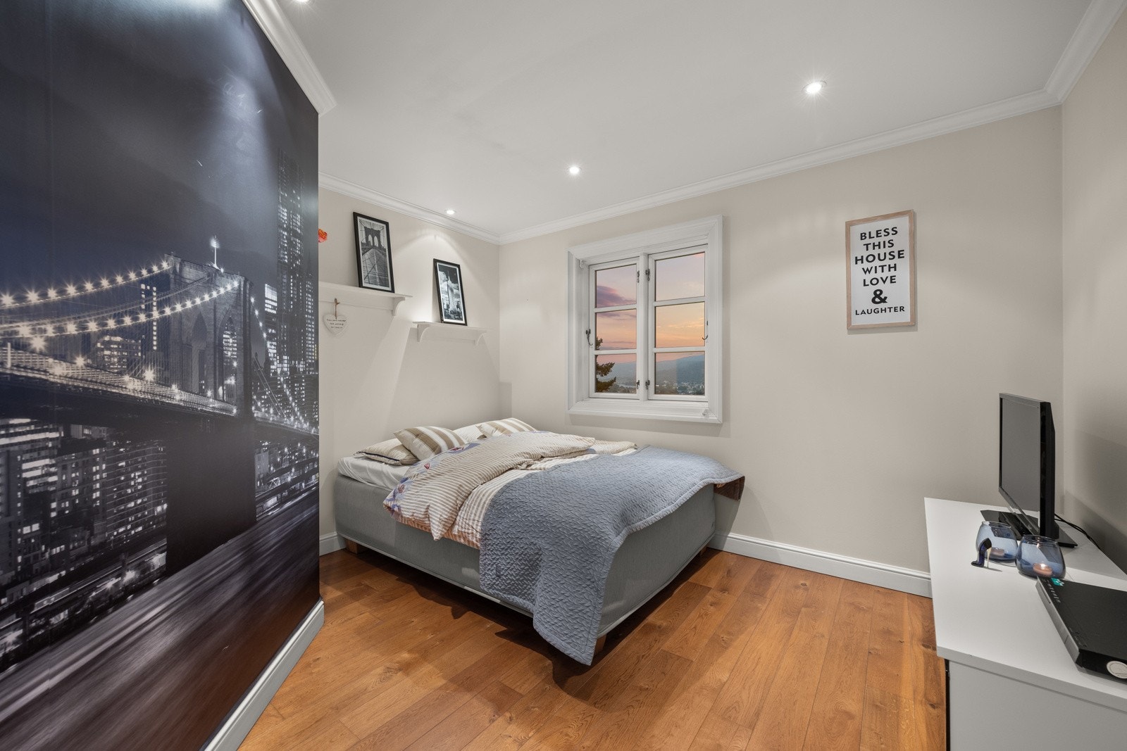 Soverom. Galleribilde