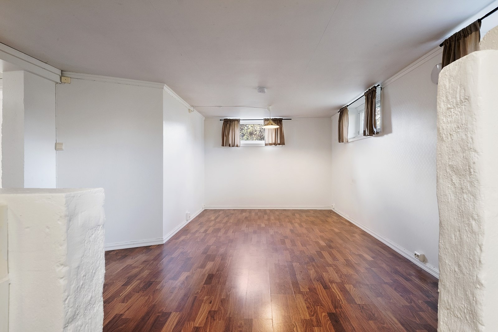 Lyst og pent. Rom er ikke bruksendret i kommunen. Galleribilde