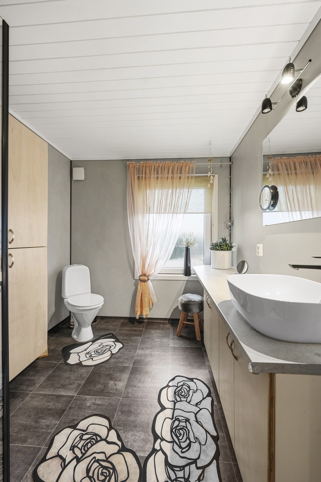 Varmekabler i gulv Galleribilde