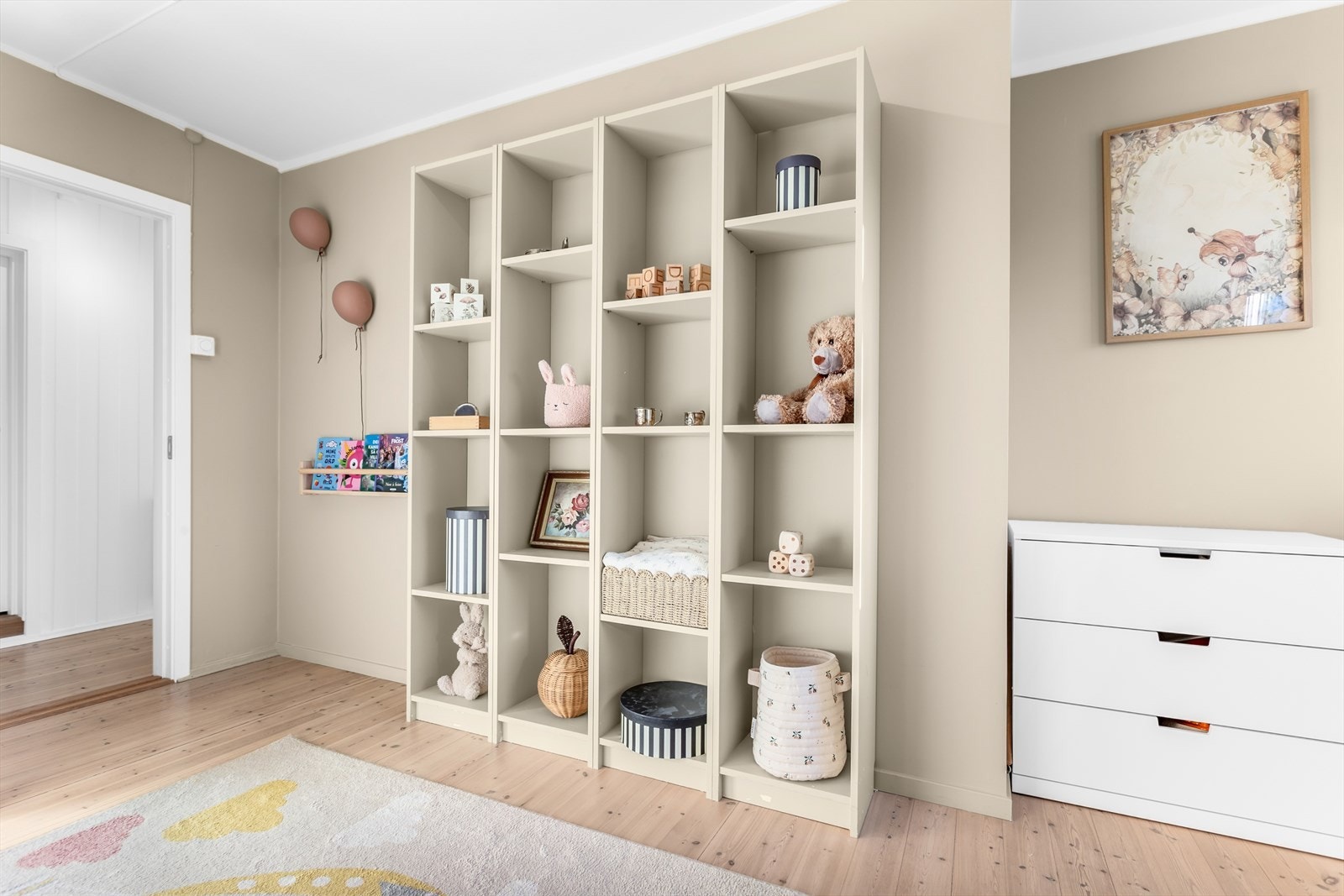 Perfekt for barnerom, gjesterom eller kontor. Galleribilde