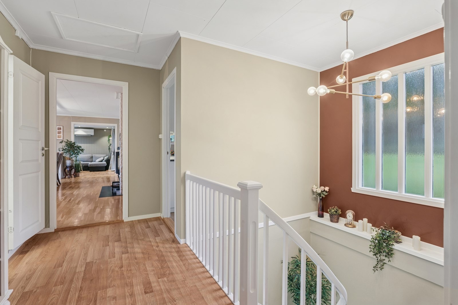 Trappegang med luke til loft. Galleribilde