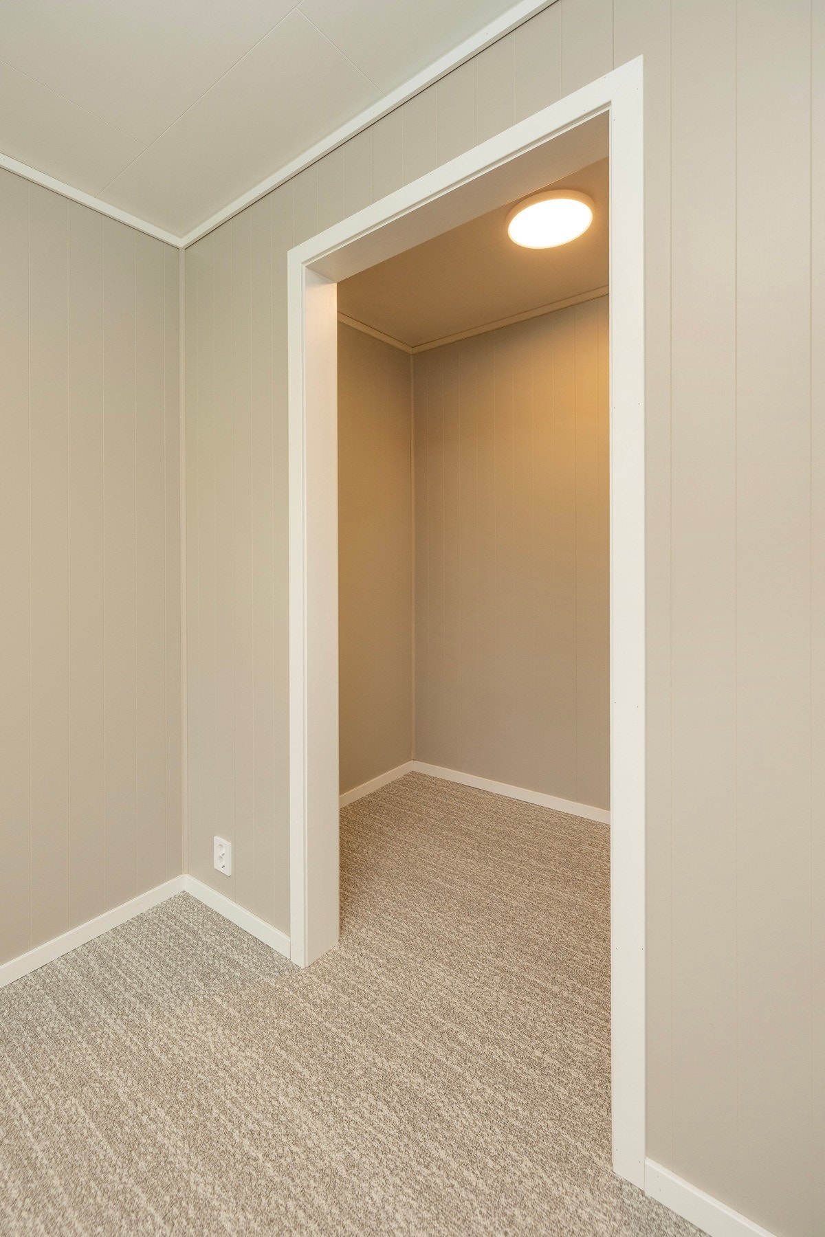 Soverommet har tilhørende walk-in closet på 3 kvm. Galleribilde