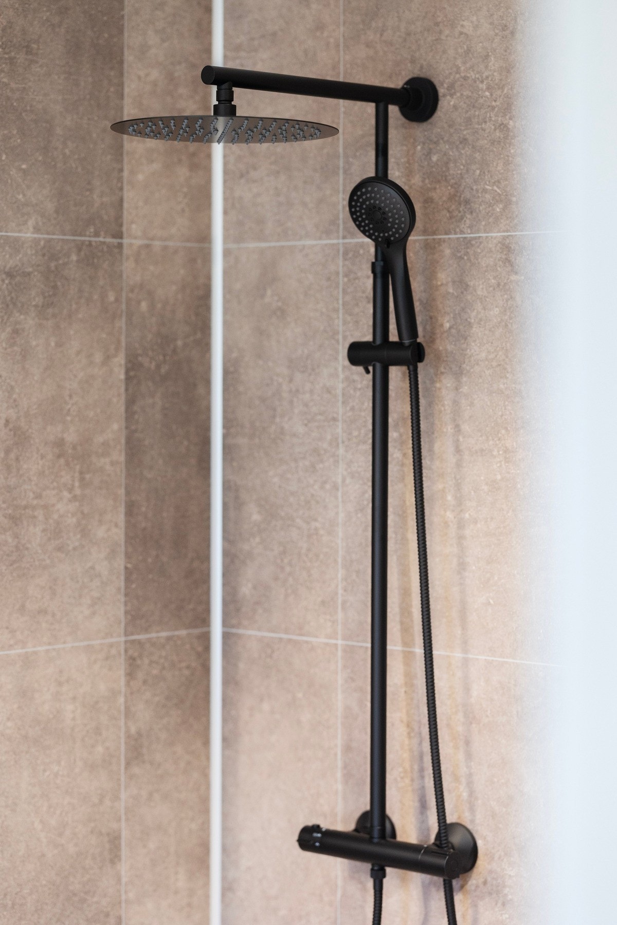 Dusj med innfellbare glassvegger. Galleribilde