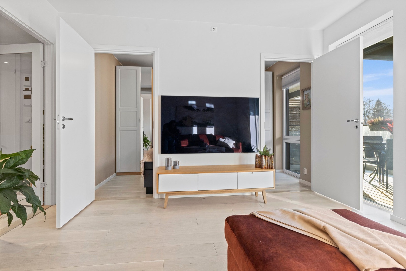 Leiligheten er belagt i en flott enstavs parkett. Galleribilde