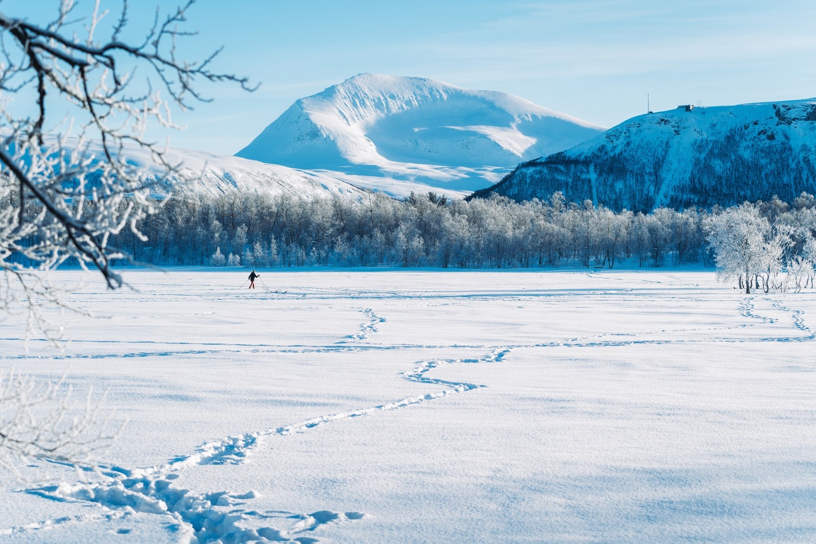 Prestvannet med sine idylliske turmuligheter ligger en kort gåtur unna.