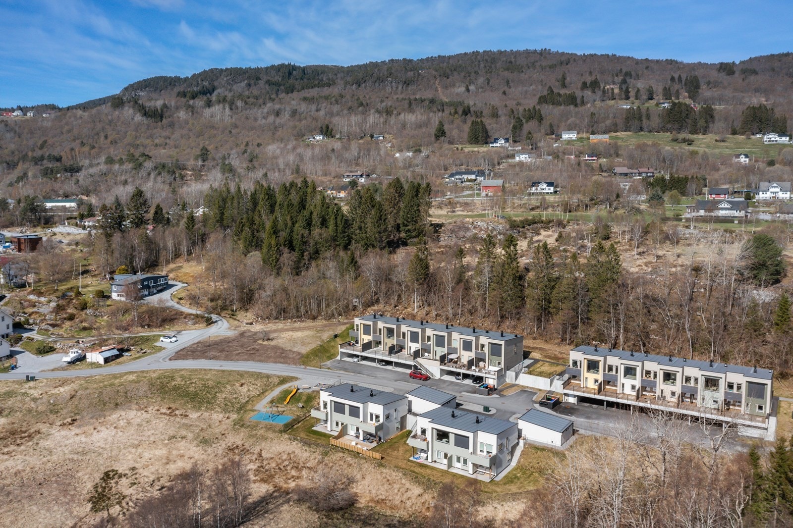Dronebilde av tomten og området - nytt boligfelt som er utarbeidet av Block Watne Galleribilde
