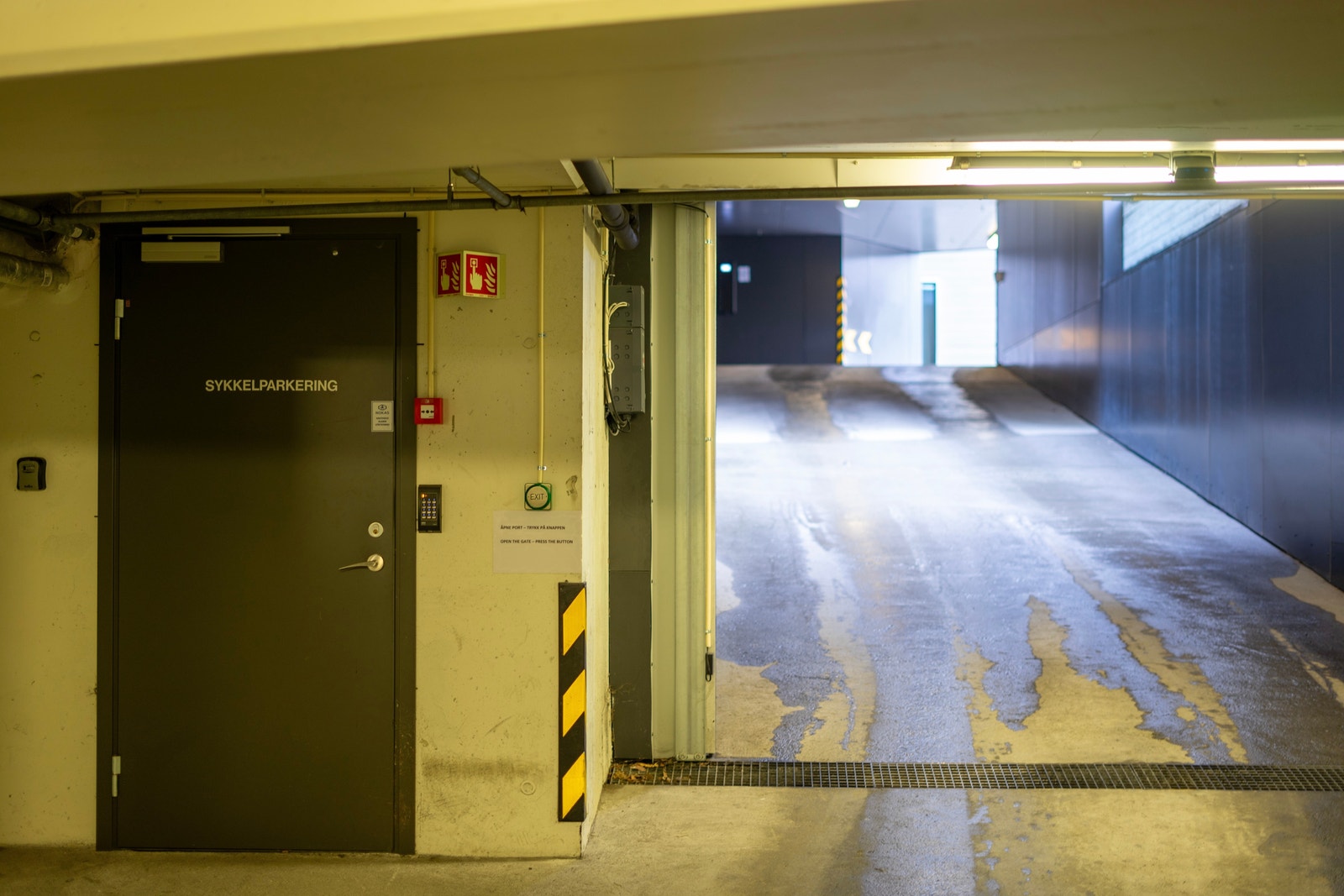 Inngang sykkelparkering Galleribilde