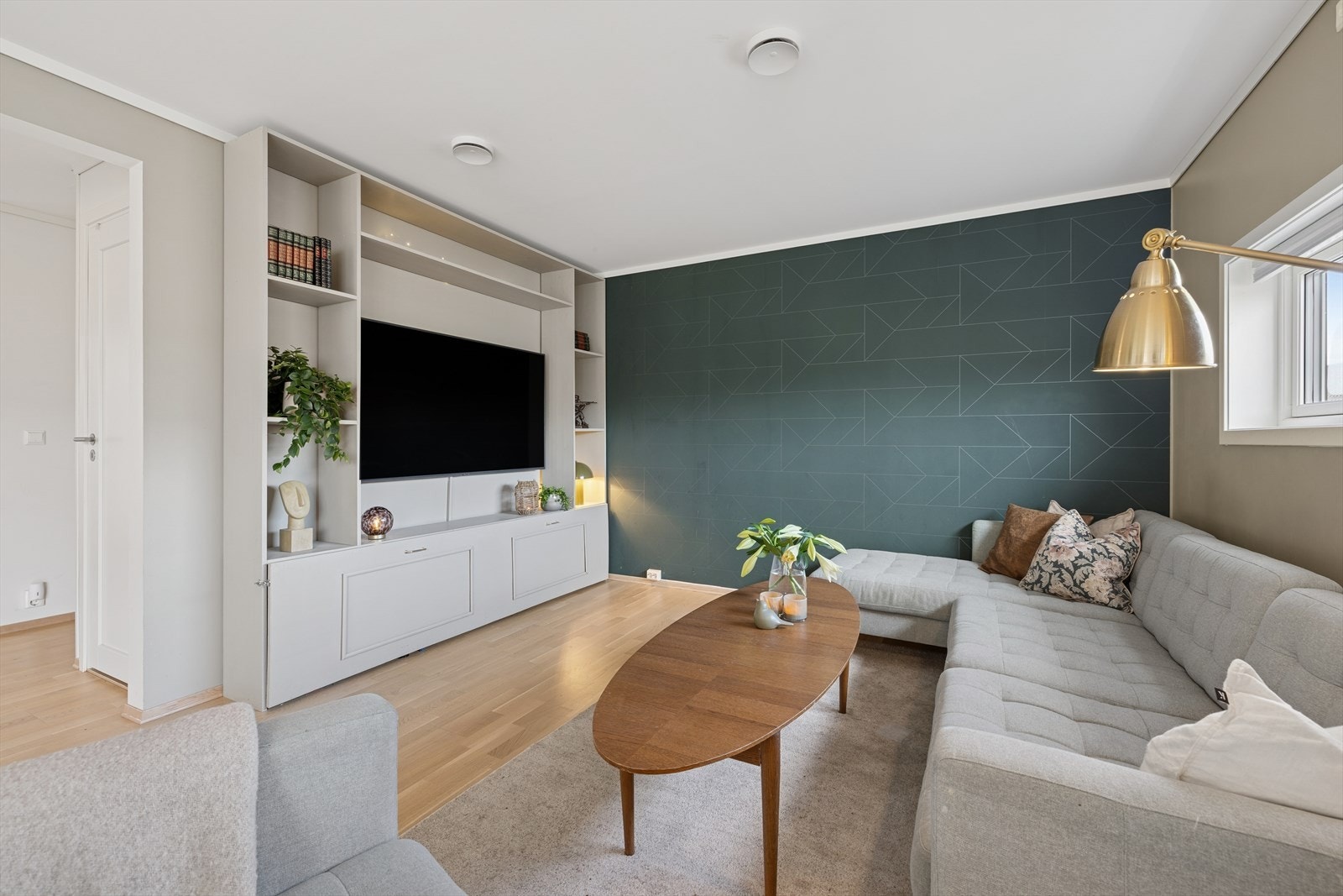 Koselig TV-krok med god plass til avslapning og hyggelige stunder. Galleribilde