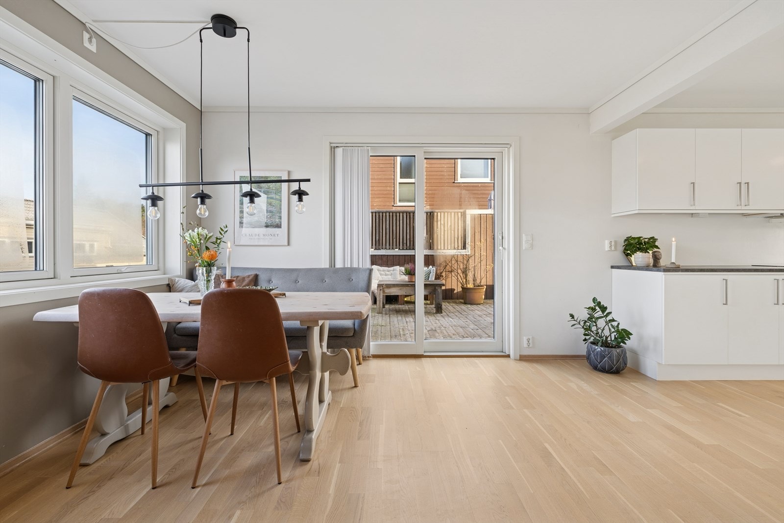 Elise Talsæte v/DnB Eiendom har gleden av å presentere Augerødlia 17D! Galleribilde