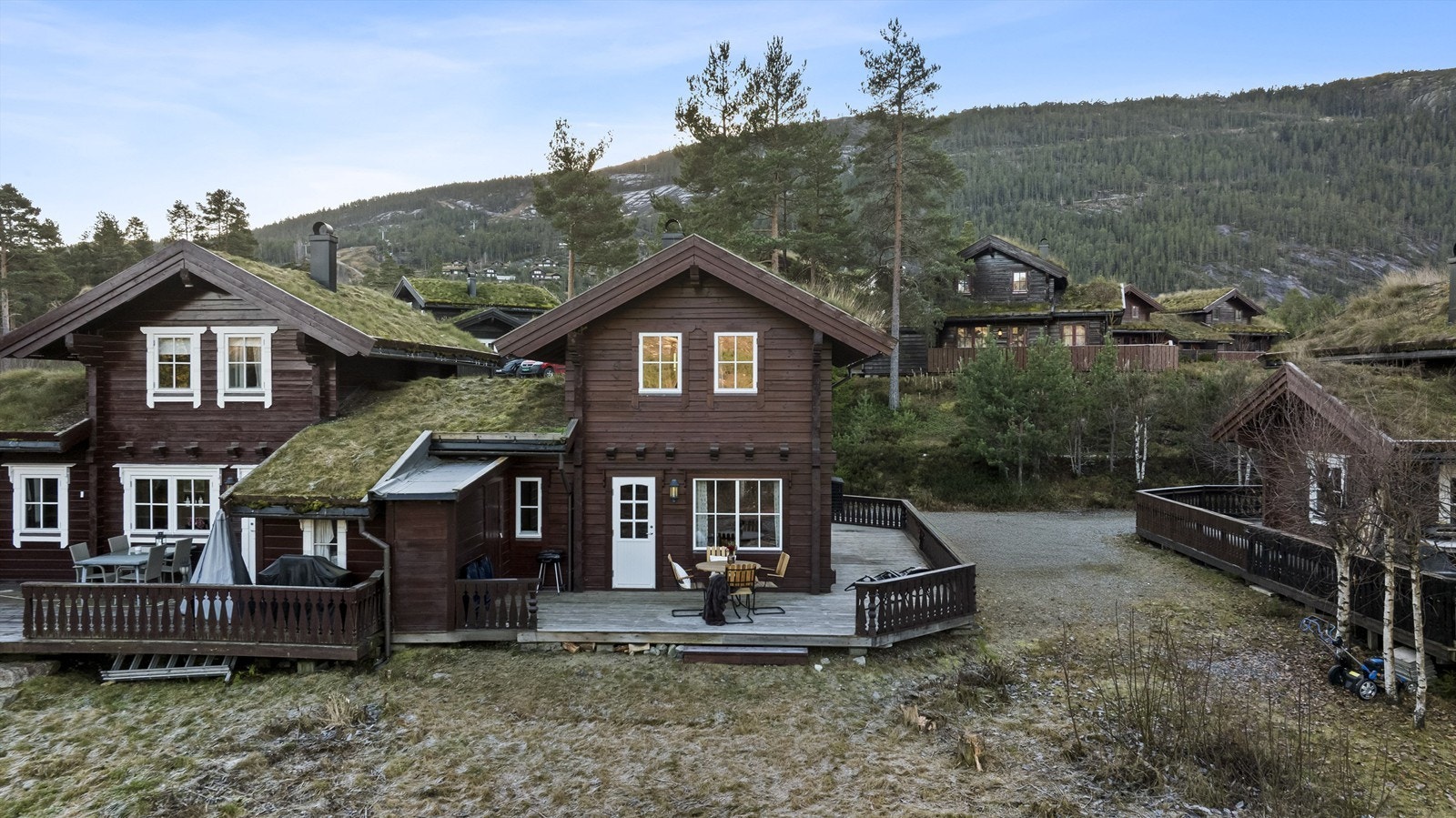 Velholdt og lettholdt hytte med 3 soverom Galleribilde