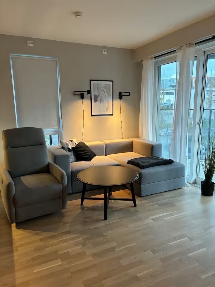 Velkommen til Ladebekken 20! Fullt møblert leilighet i 2. etasje. Galleribilde