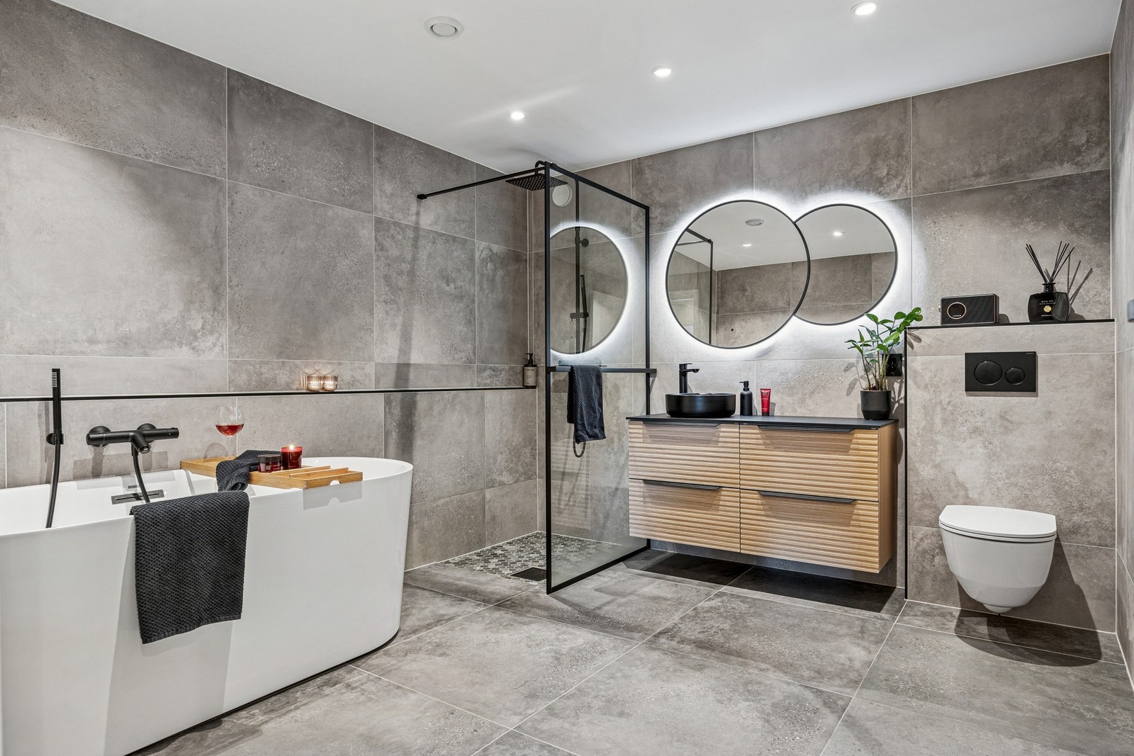 Lekkert bad fra 2023 på hele 10 kvm. Galleribilde