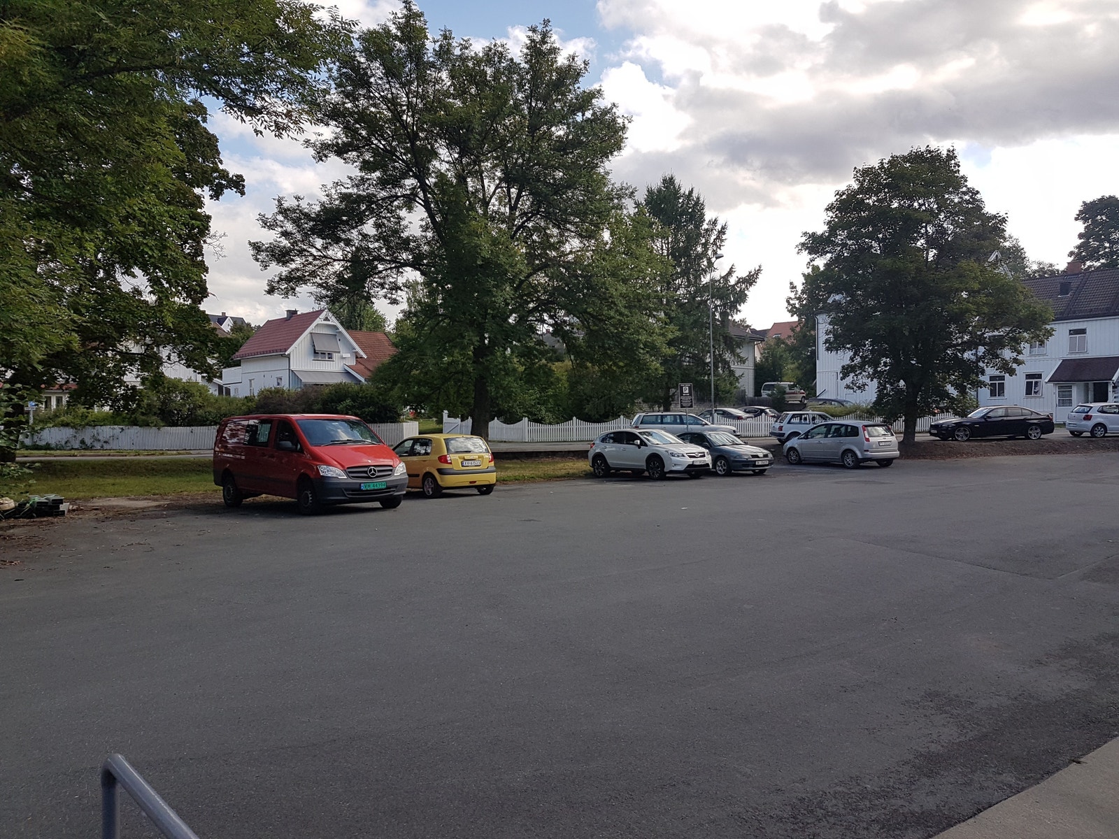 Parkeringsmuligheter i bakgården Galleribilde