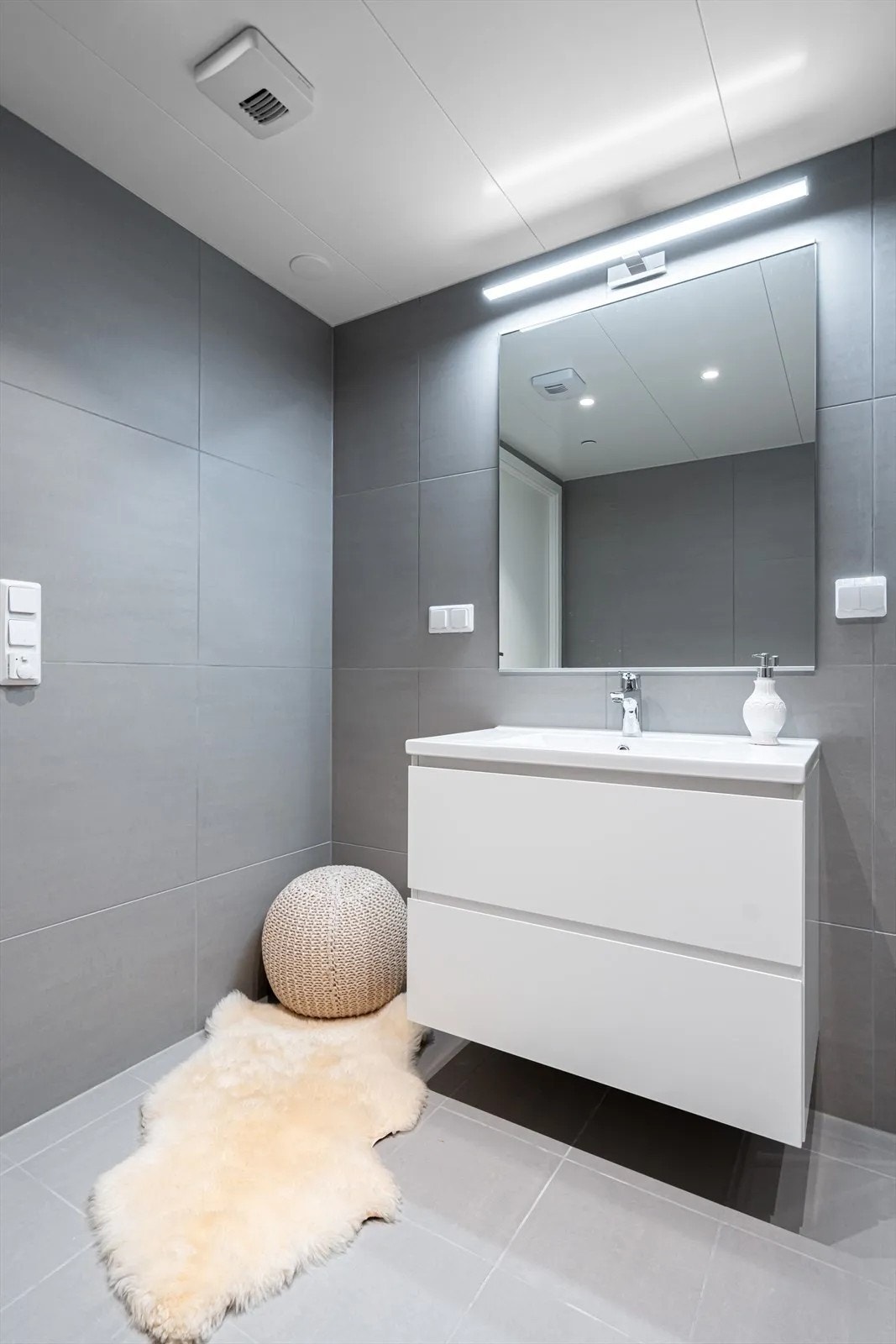 STOR LEKKER BAD Galleribilde