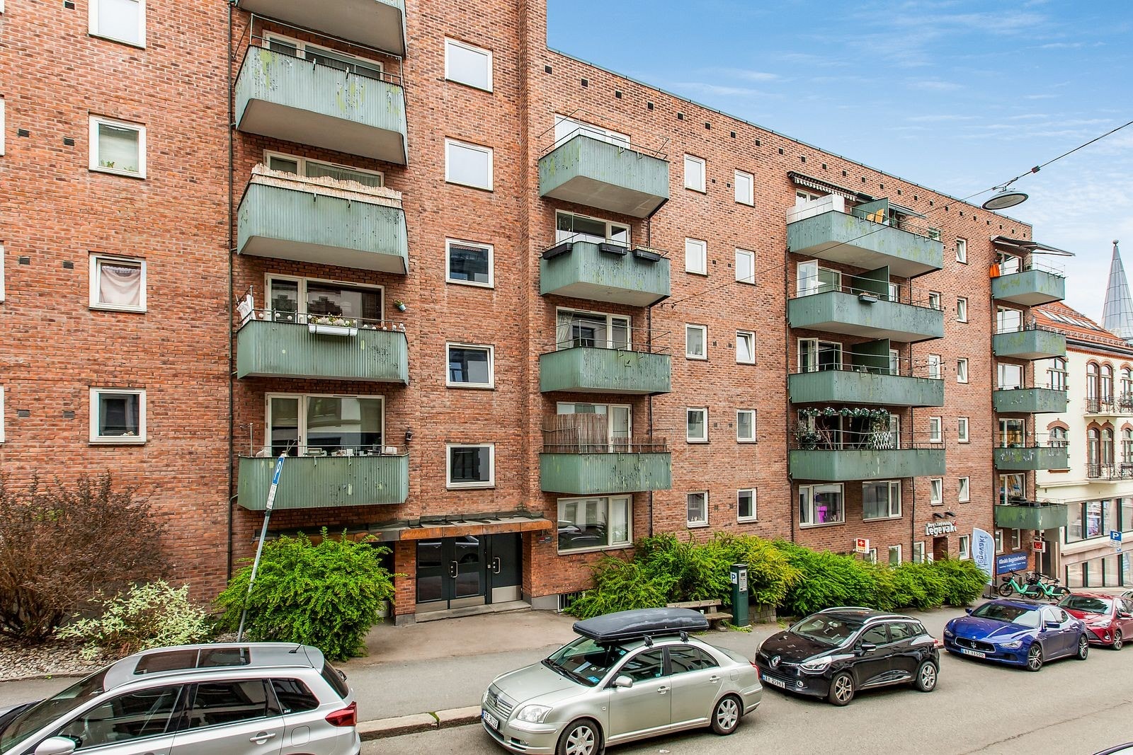 Velkommen til Rosenborg gata 1A, 5. etasje - leiligheten vender ut mot bakgård og ikke mot gaten Galleribilde