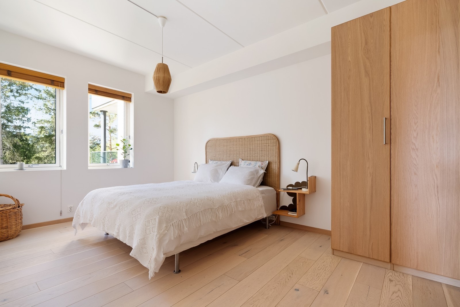 Hovedsoverom med walkin closet og eget bad. Galleribilde