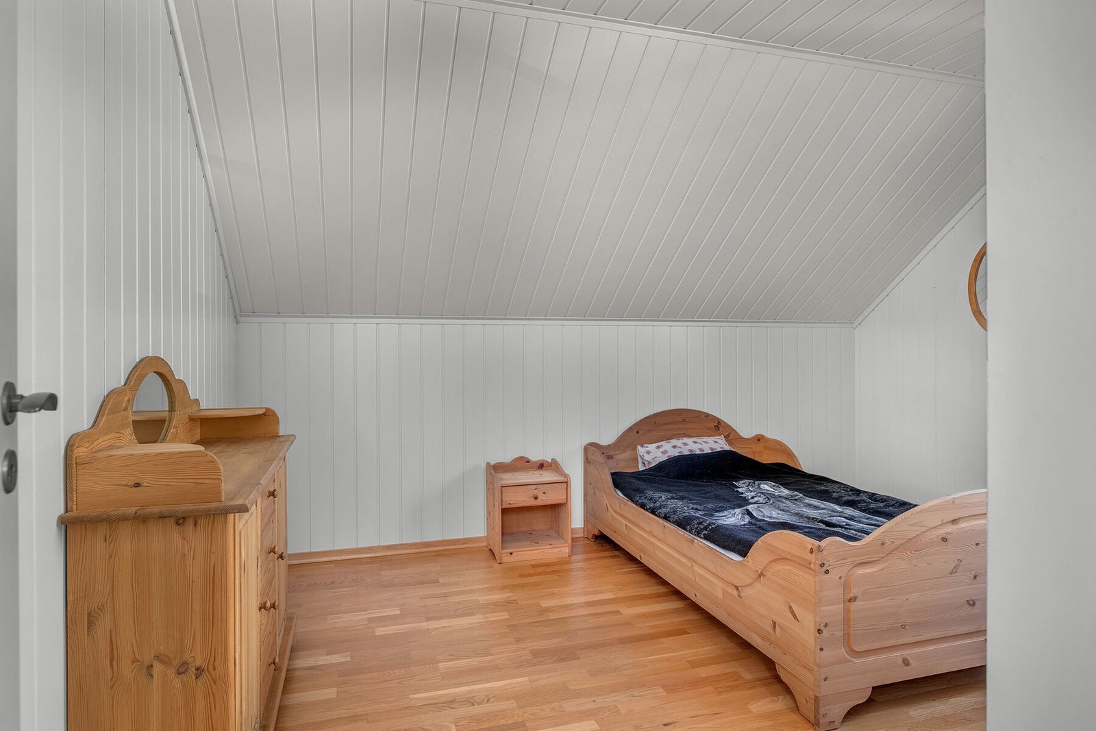 Soverom 2 er også romslig. Galleribilde