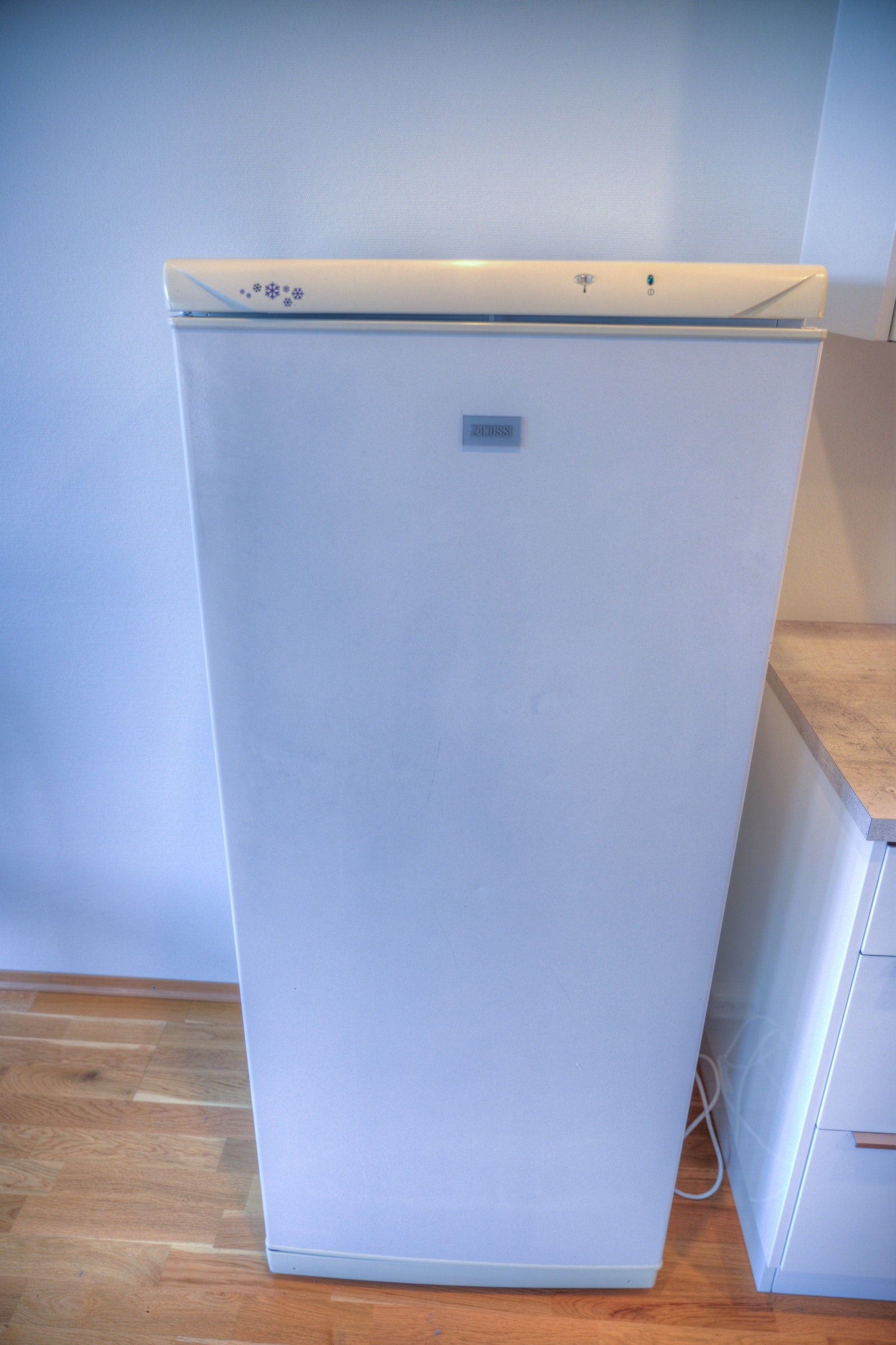 Kjøleskap medfølger. Galleribilde