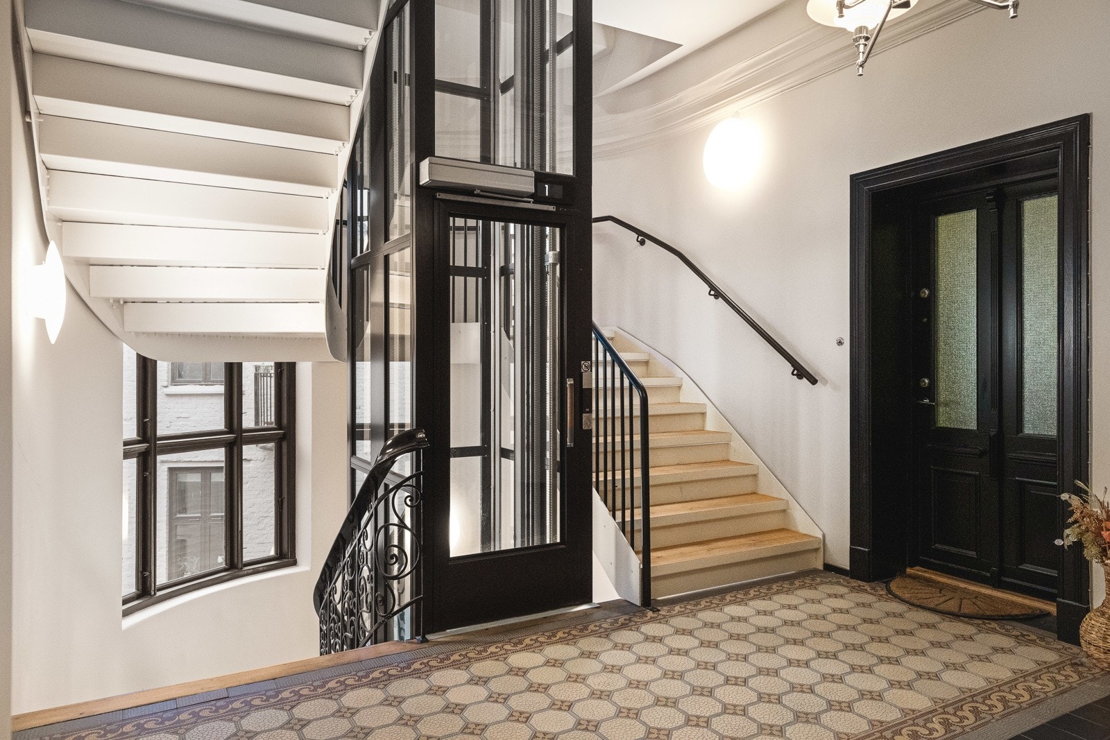 Det ble nylig installert heis i gården Galleribilde