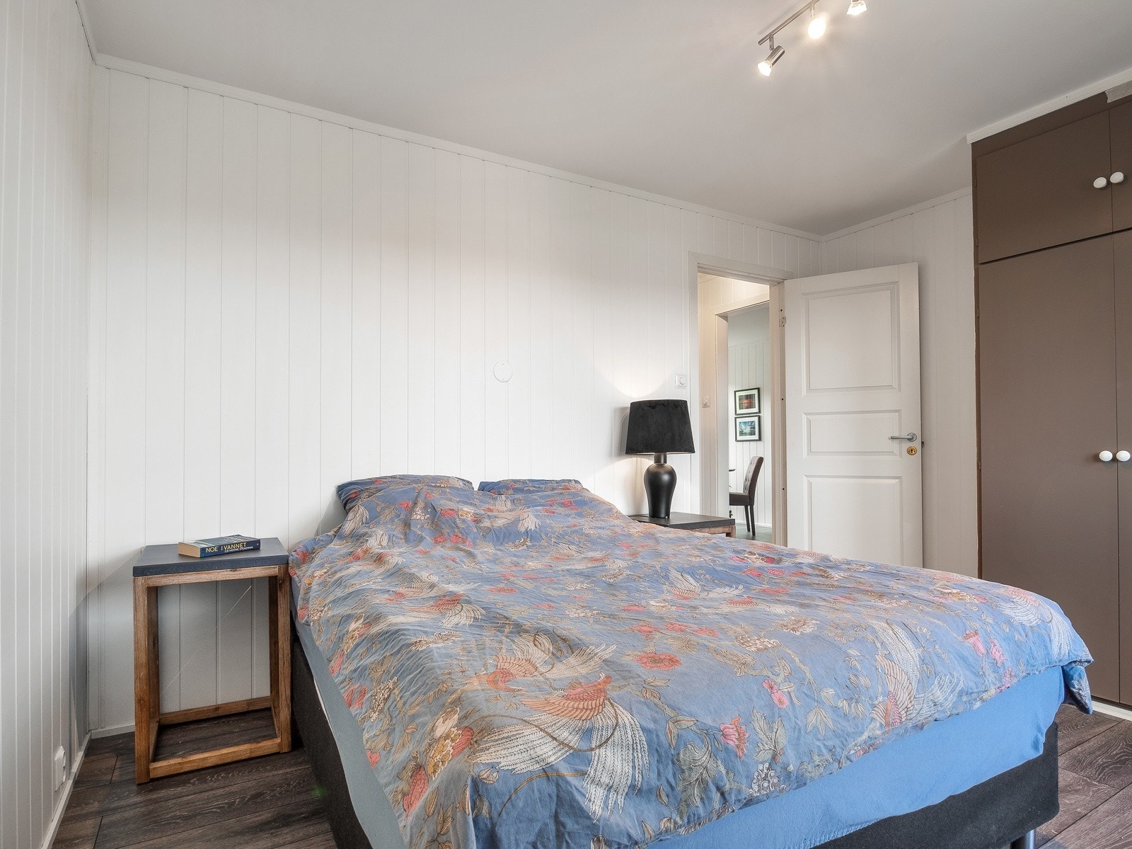 Det er innebygget garderobeskap Galleribilde