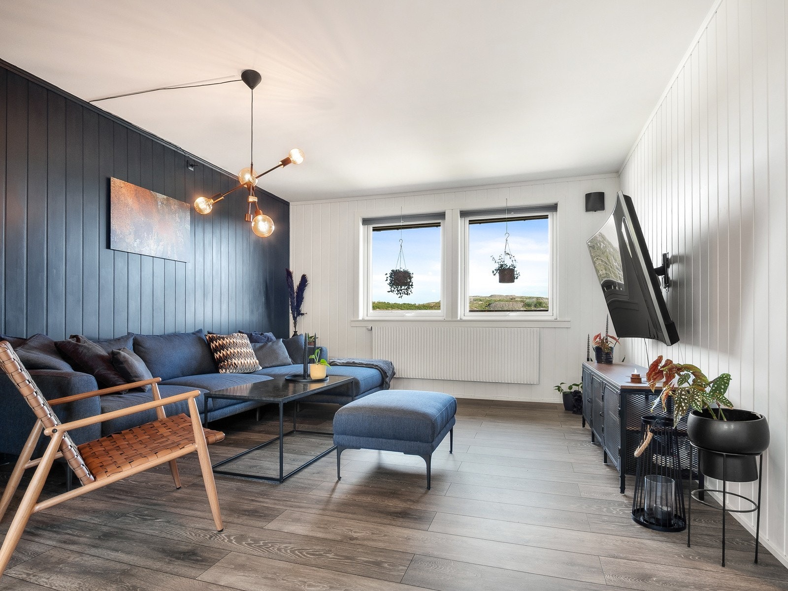 Det er god plass til sittegruppe eller sofa Galleribilde