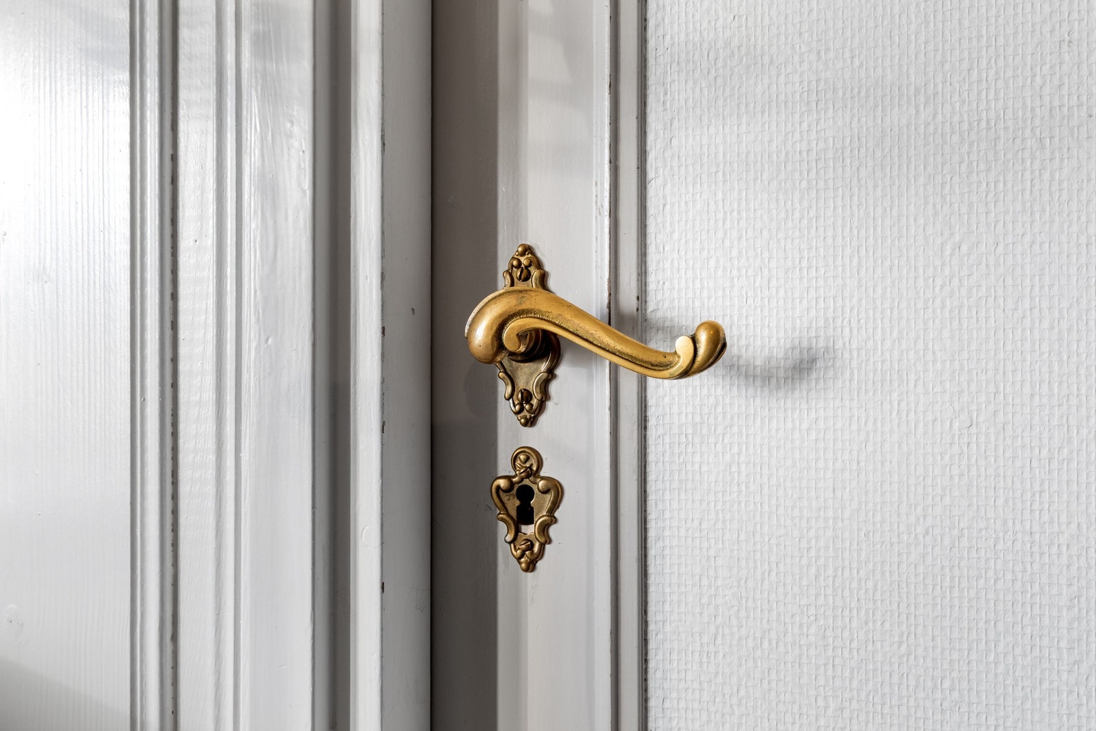 Flotte detaljer med eldre dørhåndtak er bevart. Galleribilde