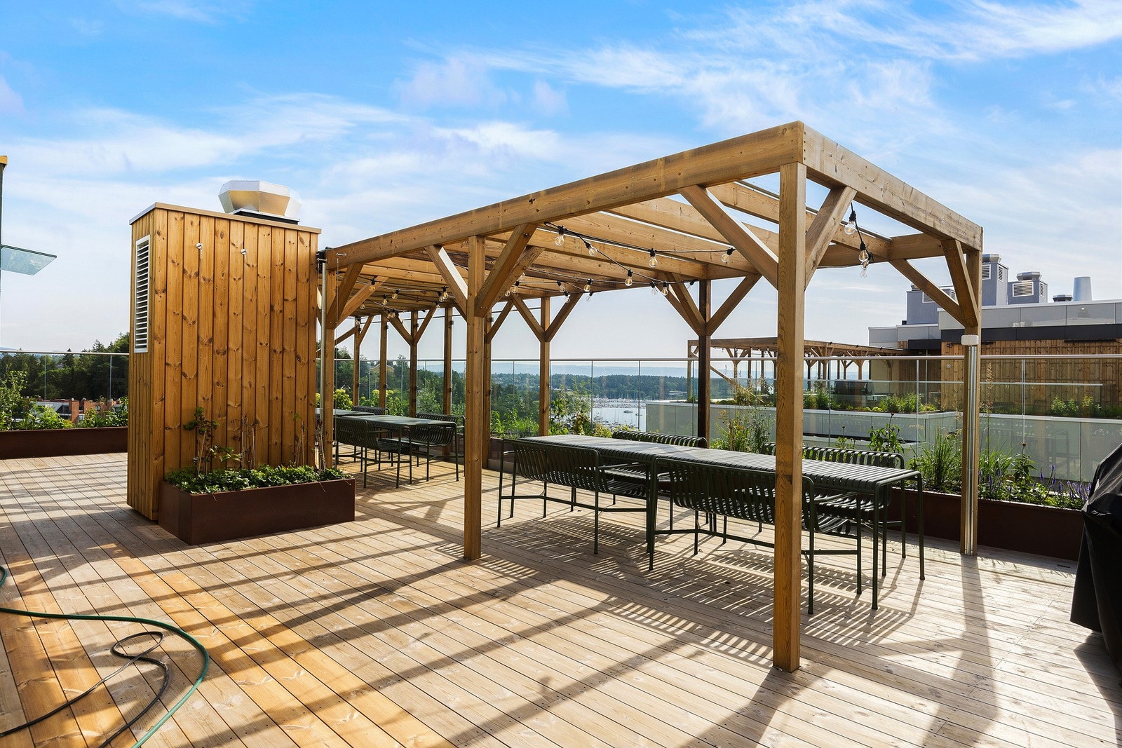 Fantastisk takterrasse. 360 graders utsikt over Oslofjorden, Holmenkollen, Nesøya +++ Galleribilde