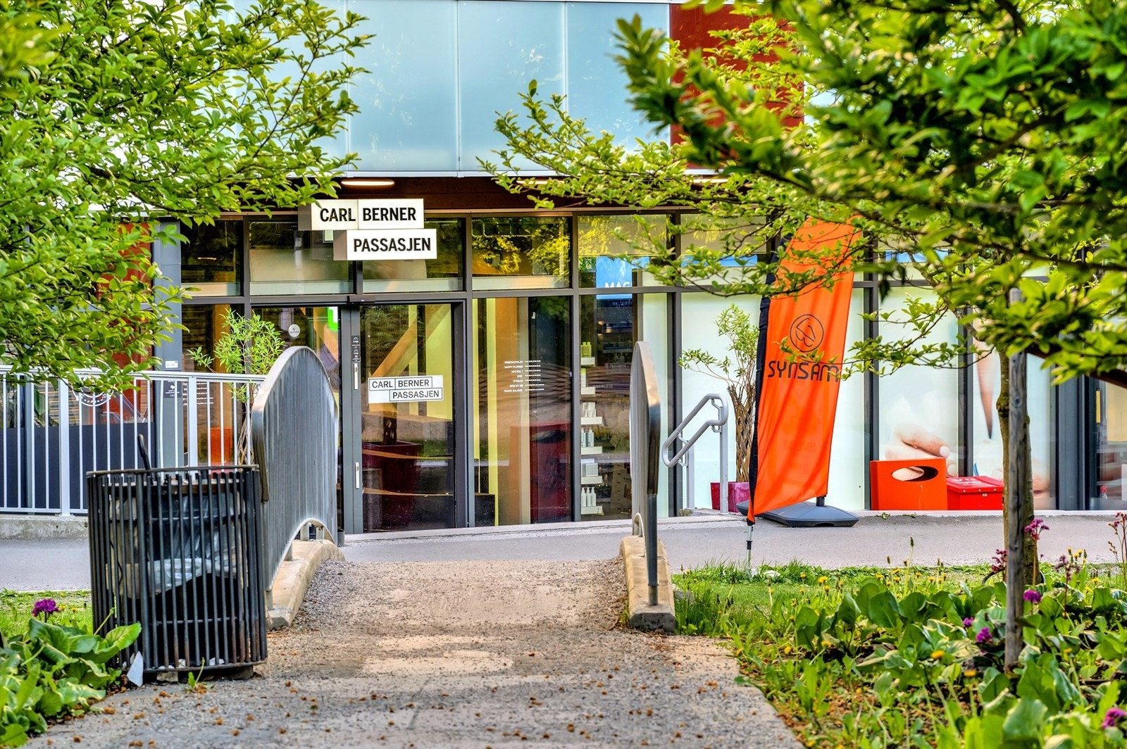 Kort vei til Carl Berner med en rekke servicetilbud og fasiliteter. Galleribilde