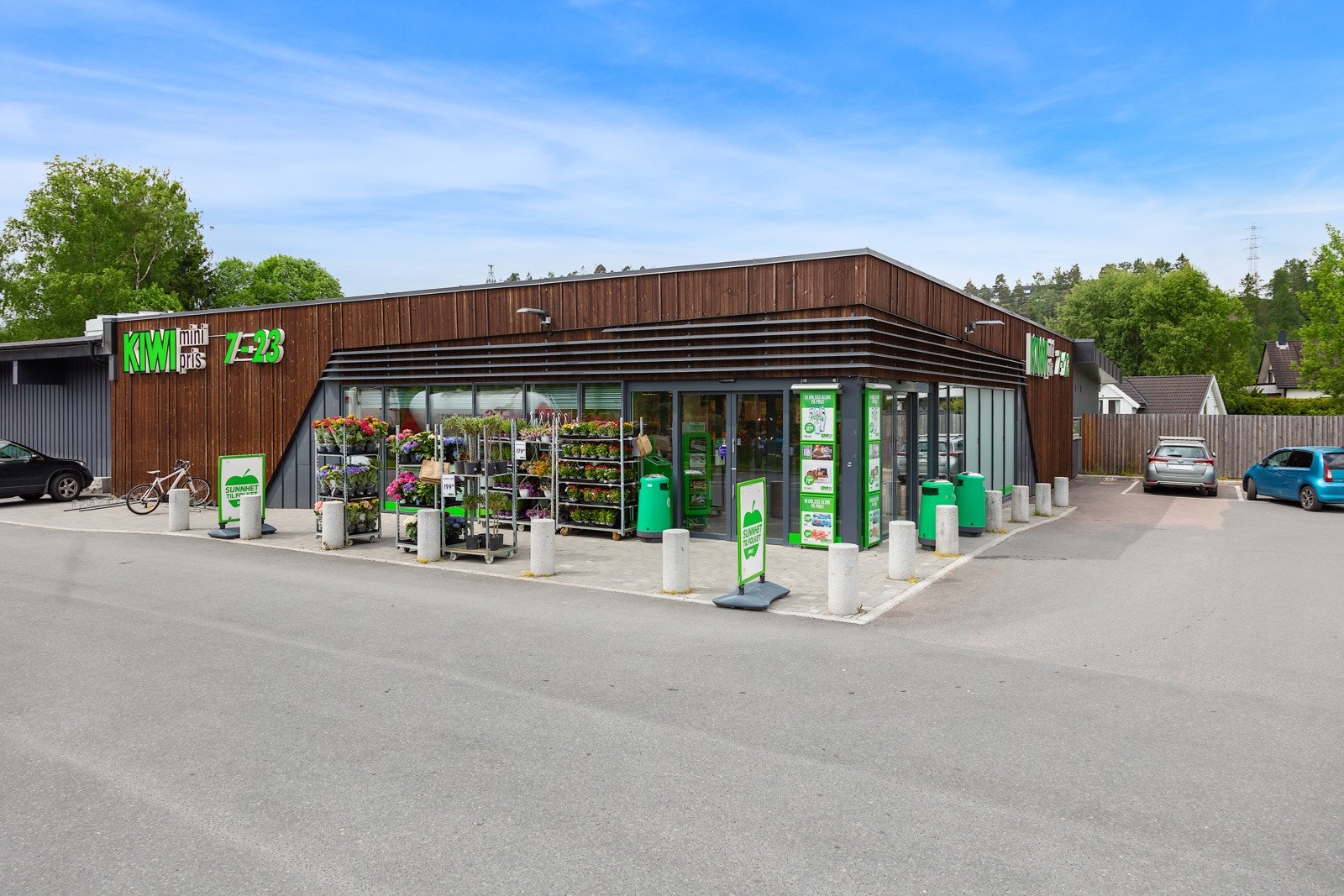 Kiwibutikk rett på nedsiden av tomten Galleribilde